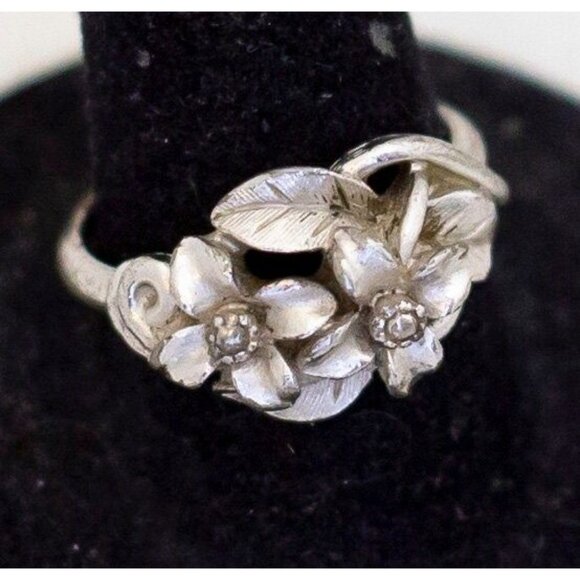 Size 7 1/2, Vintage Silver Tone Art Nouveau Elven Floral Ring by Avon - A26 - Picture 2 of 4